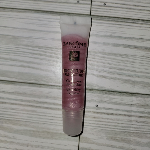 Lancome Juicy Tubes Smoothie Gloss in Tokyo Plum Blossom - Picture 1 of 2